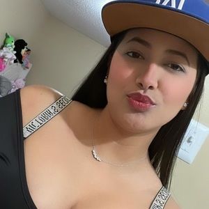 Meet your Posher, Yessica c